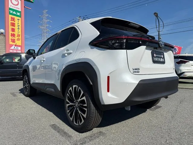 Toyota YARIS CROSS HYBRID Z 2025 — миниатюра 2