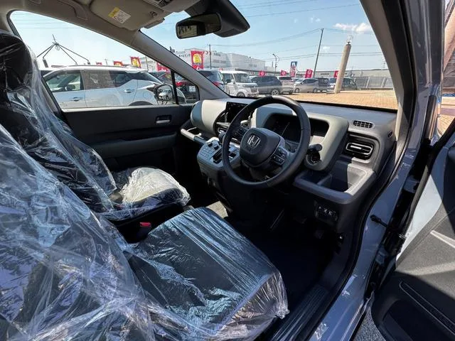 Honda FREED E:HEV CROSSTAR 2026 — миниатюра 3
