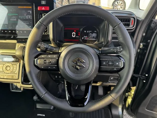 Suzuki SPACIA GEAR HYBRID XZ 2024 — миниатюра 4