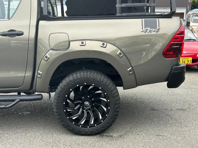 Toyota Hilux Z 2023 — миниатюра 3