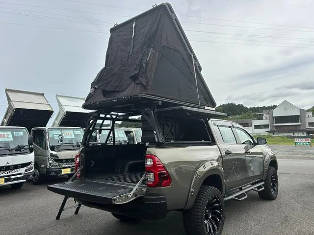 Toyota Hilux Z 2023 — миниатюра 4