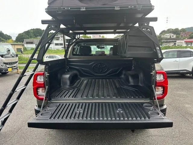 Toyota Hilux Z 2023 — миниатюра 5