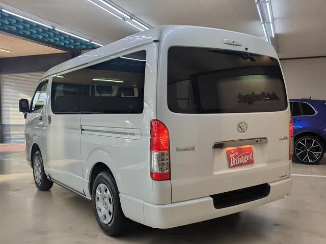 Toyota HIACE VAN 2025 — миниатюра 2