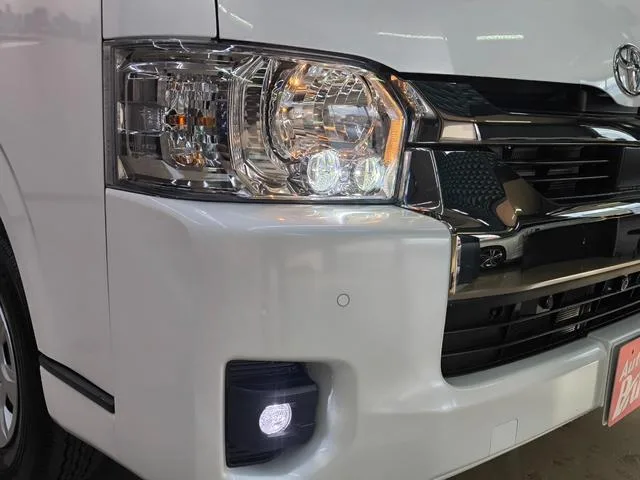 Toyota HIACE VAN 2025 — миниатюра 3
