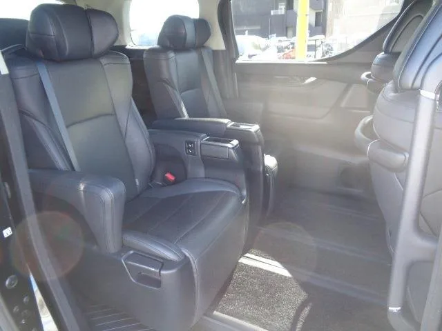 Toyota Alphard 2.5S C PACKAGE 2023 — миниатюра 5