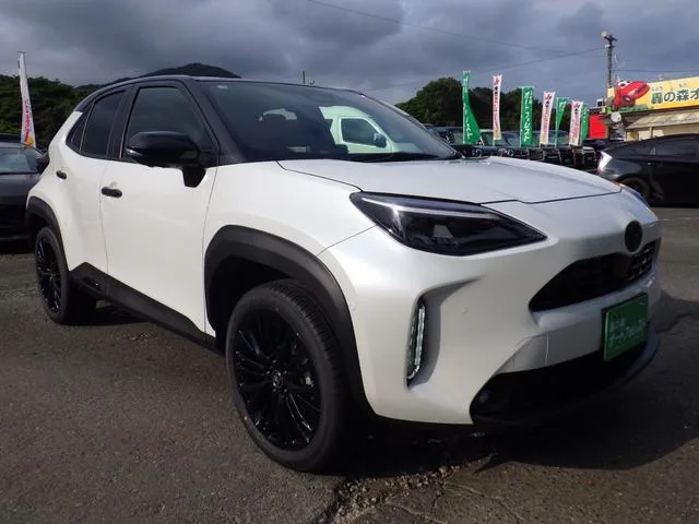 Toyota YARIS CROSS HYBRID Z URBANO 2025 — миниатюра 2