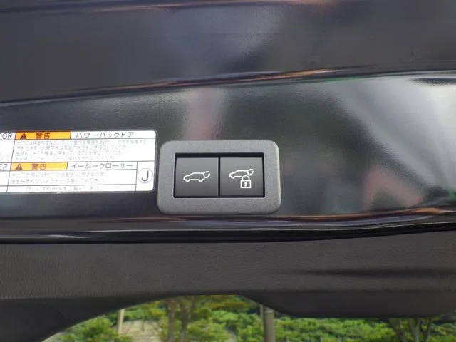 Toyota YARIS CROSS HYBRID Z URBANO 2025 — миниатюра 5