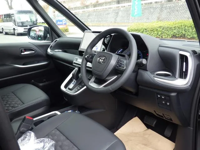 Toyota VOXY HYBRID S-Z 2026 — миниатюра 4