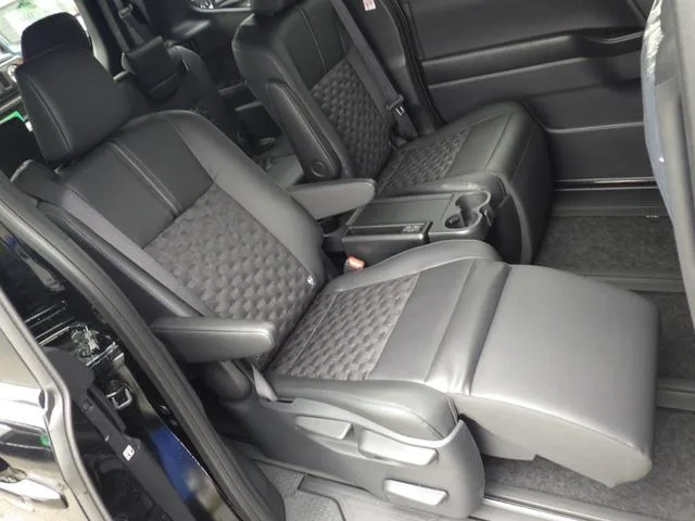 Toyota VOXY HYBRID S-Z 2026 — миниатюра 5