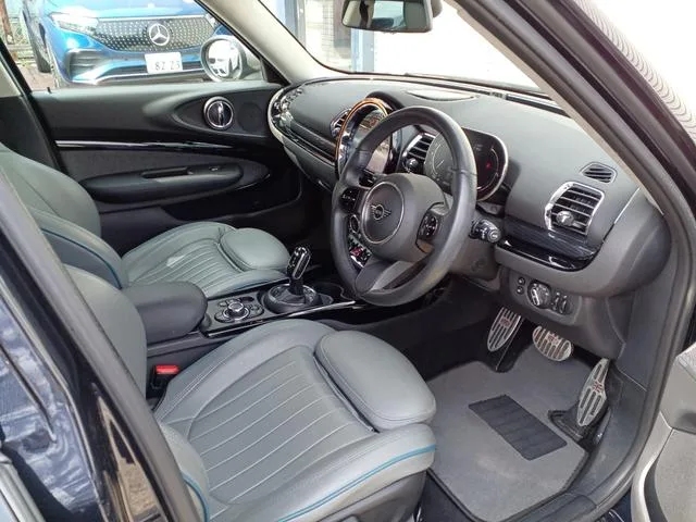 MINI MINI COOPER D CLUBMAN PREMIUM PLUS PACKAGE ESSENTIAL TRIM 2023 — миниатюра 3