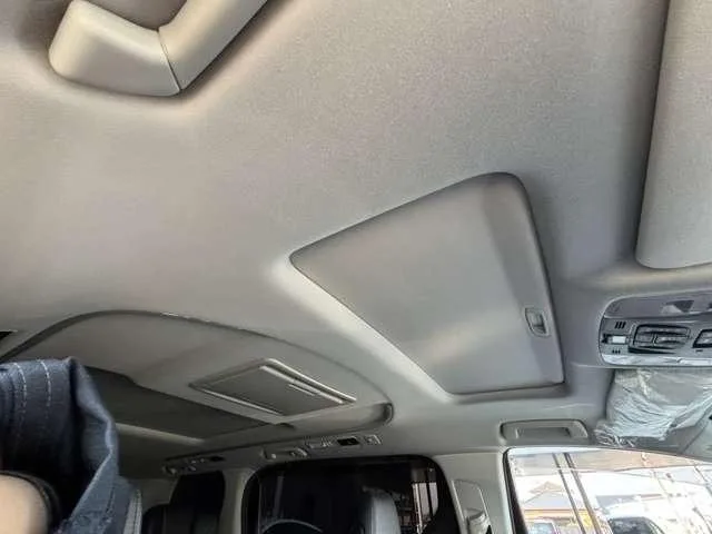 Toyota ALPHARD HYBRID G L PACKAGE 2022 — миниатюра 3