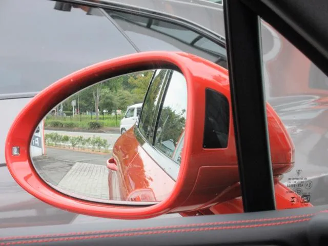 Porsche Macan MACAN GTS 2024 — миниатюра 4