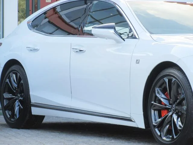 Lexus LS LS500 F SPORT 2023 — миниатюра 3