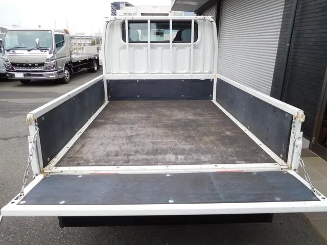 Mitsubishi Fuso CANTER DOUBLE CAB 2023 — миниатюра 2