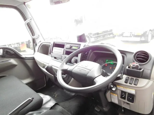 Mitsubishi Fuso CANTER DOUBLE CAB 2023 — миниатюра 4