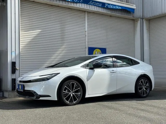 Toyota Prius Z 2024 — миниатюра 2