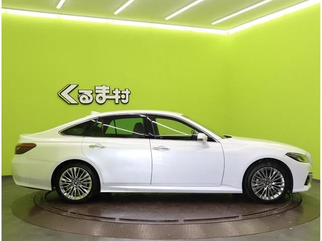 Toyota CROWN HYBRID S ELEGANCE STYLE III 2022 — миниатюра 3