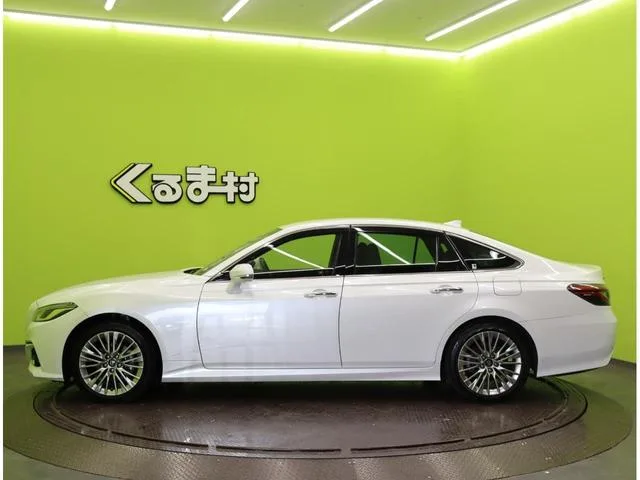 Toyota CROWN HYBRID S ELEGANCE STYLE III 2022 — миниатюра 4