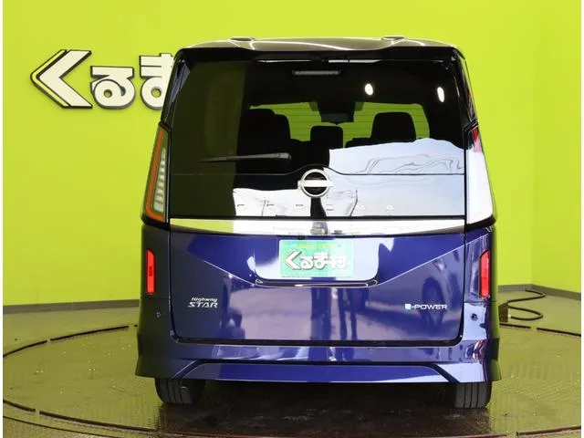Nissan SERENA E-POWER HIGHWAY STAR V 2024 — миниатюра 2
