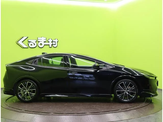 Toyota Prius Z 2023 — миниатюра 3