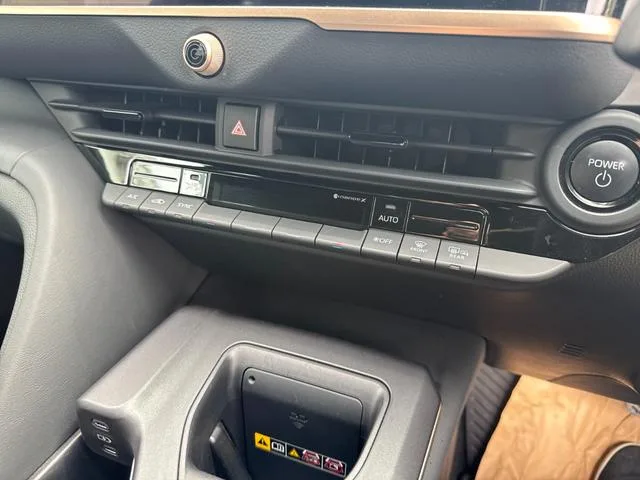Toyota CROWN CROSSOVER G ADVANCED 2023 — миниатюра 5