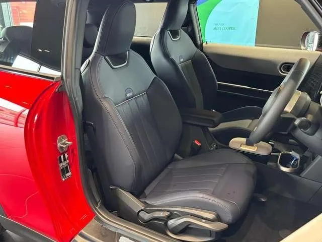 MINI MINI COOPER C FAVOURED TRIM 2025 — миниатюра 2
