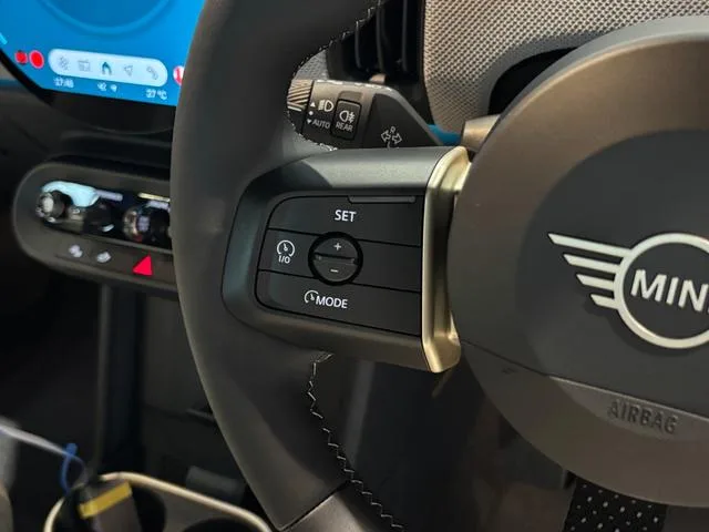 MINI MINI COOPER C FAVOURED TRIM 2024 — миниатюра 3