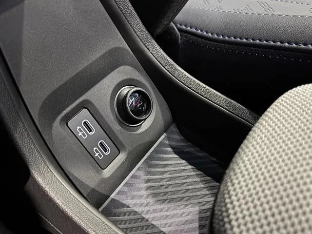 MINI MINI COOPER S FAVOURED TRIM 2024 — миниатюра 4