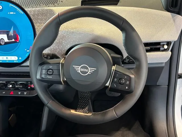 MINI MINI COOPER SE FAVOURED TRIM 2024 — миниатюра 3