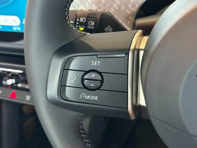 MINI MINI COOPER SE FAVOURED TRIM 2024 — миниатюра 4