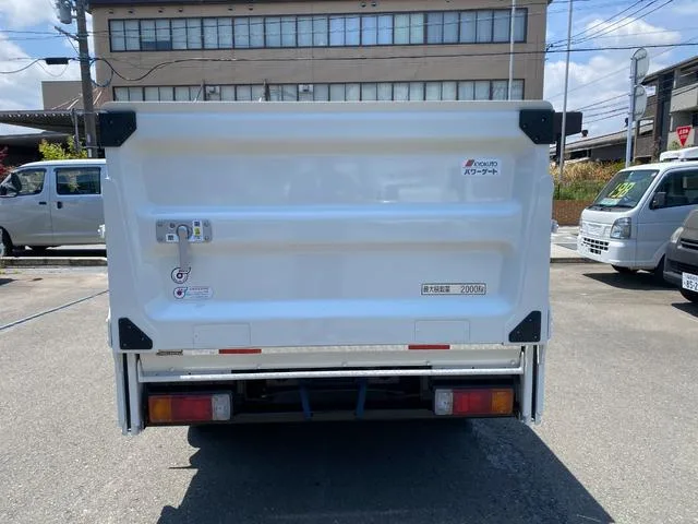Hino DUTRO 2023 — миниатюра 5
