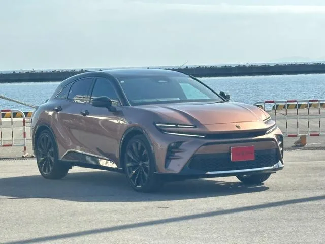 Toyota CROWN SPORT Z 2024 — миниатюра 2