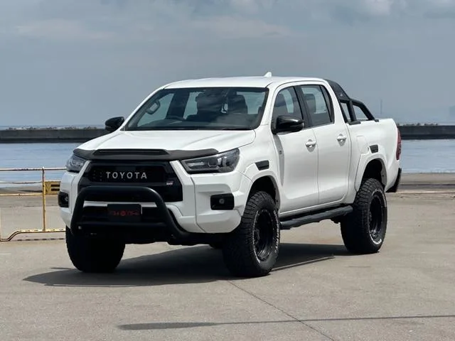 Toyota Hilux Z GR SPORT 2022 — фото 1, купить с доставкой в Москву