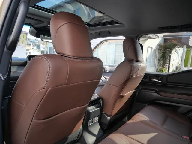 Toyota LAND CRUISER 250 ZX 2024 — миниатюра 5
