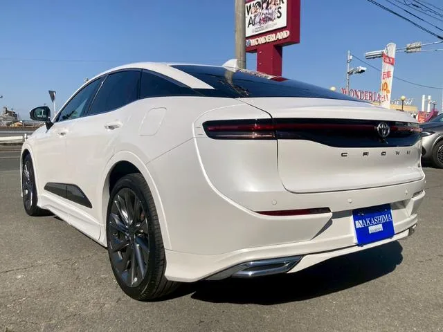 Toyota CROWN CROSSOVER G ADVANCED LEATHER PACKAGE 2023 — миниатюра 2