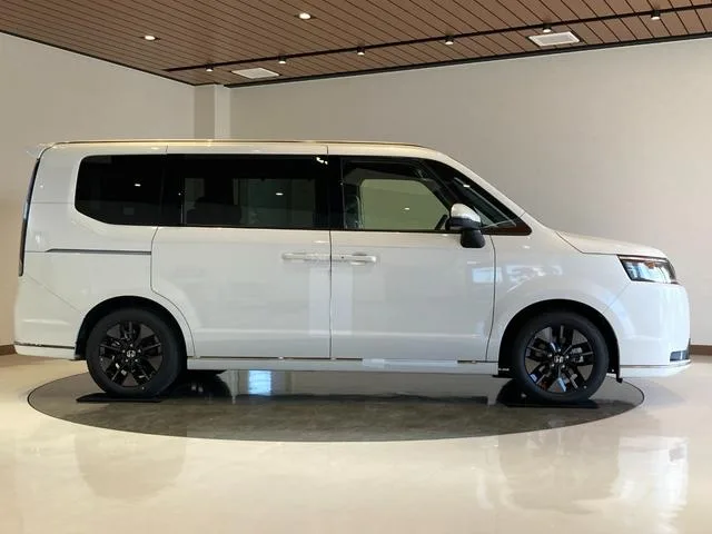Honda STEPWAGON E:HEV SPADA 2026 — миниатюра 3