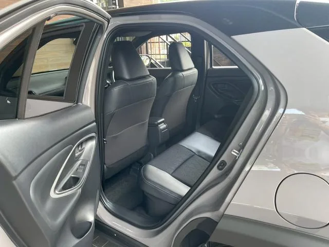 Toyota YARIS CROSS HYBRID Z URBANO 2026 — миниатюра 2