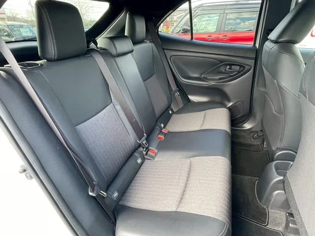 Toyota YARIS CROSS HYBRID Z 2023 — миниатюра 2
