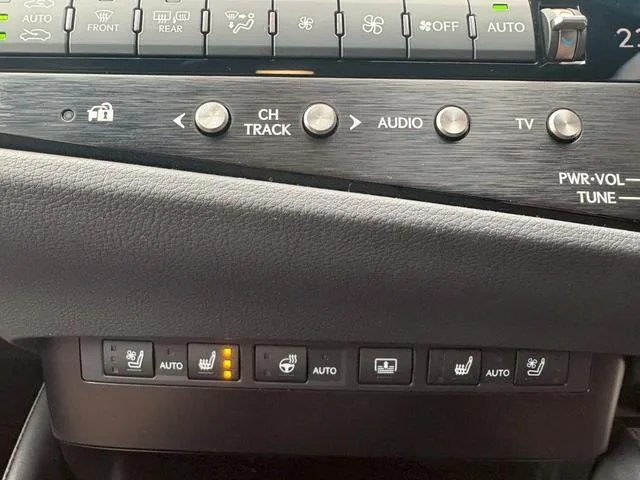 Lexus ES ES300H VERSION L 2024 — миниатюра 4