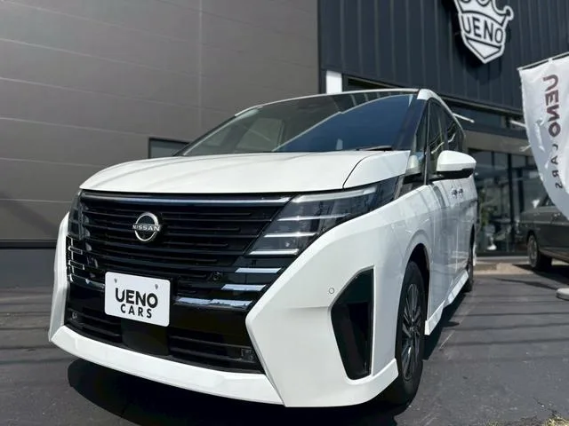 Nissan SERENA E-POWER HIGHWAY STAR V 2024 — фото 1, купить с доставкой в Москву