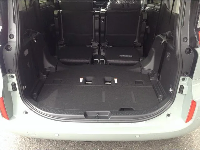 Toyota SIENTA HYBRID Z 2025 — миниатюра 4