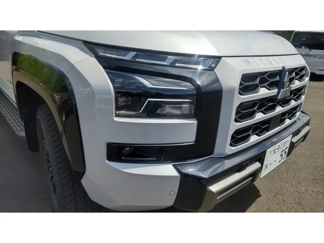 Mitsubishi TRITON 2024 — миниатюра 3