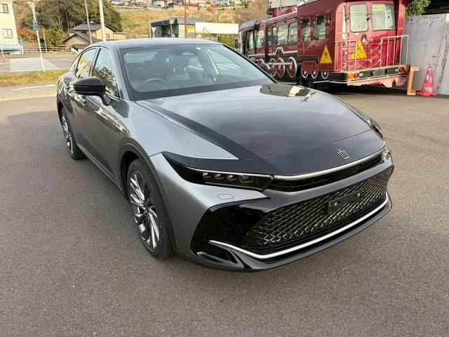 Toyota CROWN CROSSOVER G ADVANCED LEATHER PACKAGE 2023 — фото 1, купить с доставкой в Москву