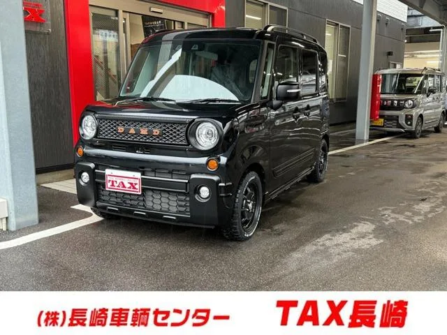 Suzuki SPACIA GEAR HYBRID XZ 2023 — фото 1, купить с доставкой в Москву