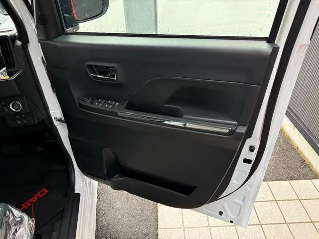 Daihatsu TANTO CUSTOM RS 2024 — миниатюра 2
