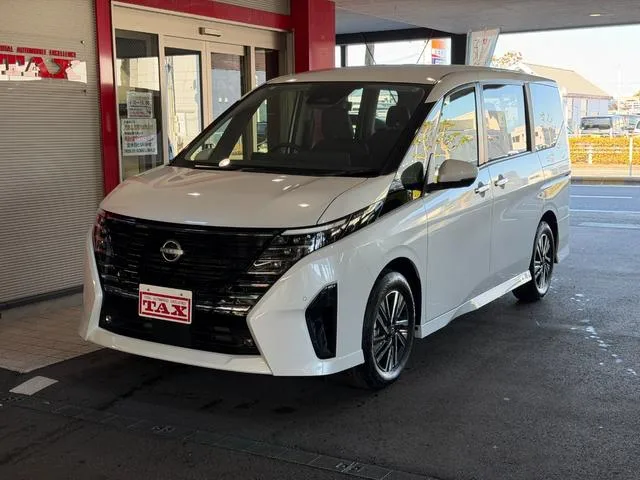 Nissan SERENA HIGHWAY STAR V 2025 — фото 1, купить с доставкой в Москву