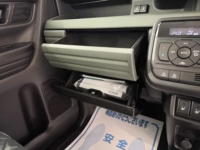 Suzuki SPACIA GEAR HYBRID XZ 2026 — миниатюра 3