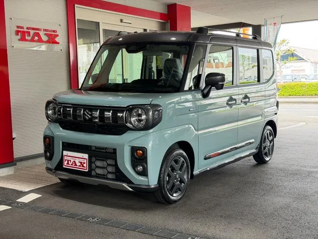 Suzuki SPACIA GEAR HYBRID XZ 2026 — фото 1, купить с доставкой в Москву