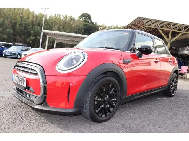 MINI MINI COOPER D PREMIUM PLUS PACKAGE CLASSIC TRIM 2023 — миниатюра 3