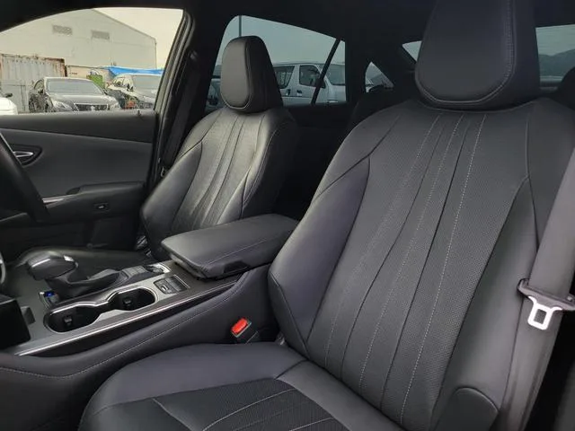 Toyota CROWN HYBRID RS LIMITED II 2022 — миниатюра 3